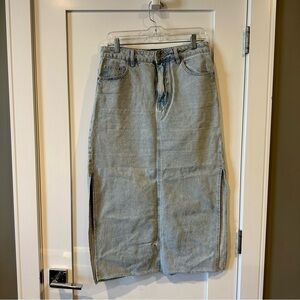 Icone Denim Skirt with raw edge